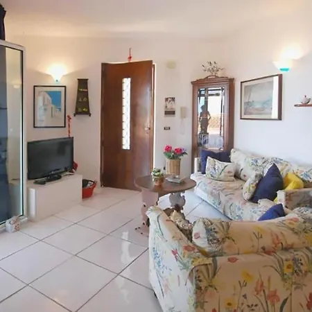 Holiday home Il Gelsomino