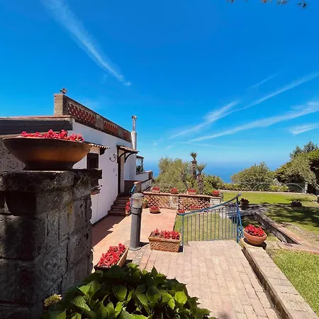 Holiday home Il Gelsomino